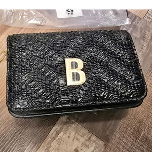 9891 BEBE Nola Women's Crossbody Purse Black Gold Chain Strap B Logo NWT MSRP$80